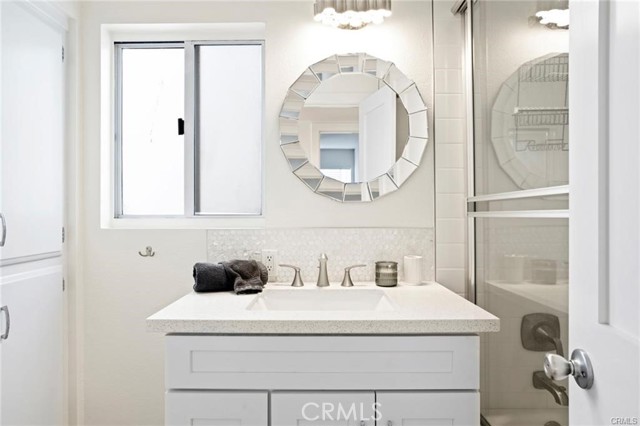 Detail Gallery Image 19 of 31 For 418 #a E Oceanfront, Newport Beach,  CA 92661 - 3 Beds | 2 Baths