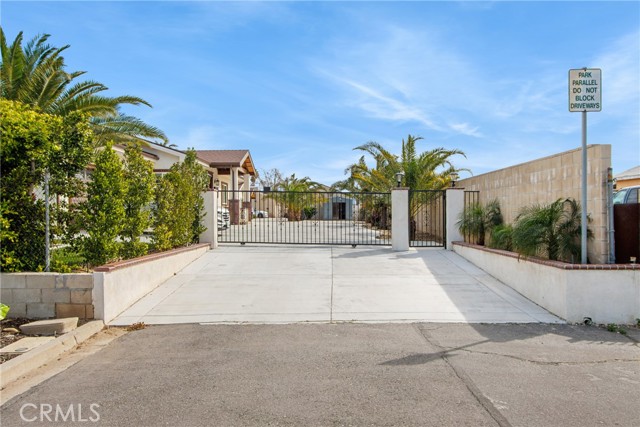 Detail Gallery Image 5 of 26 For 9614 Cypress, Fontana,  CA 92335 - – Beds | – Baths