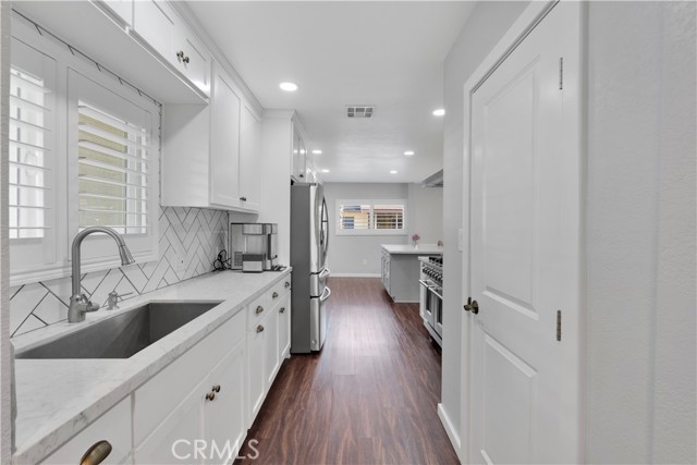 Detail Gallery Image 7 of 39 For 17481 Filbert, Fontana,  CA 92335 - 3 Beds | 2 Baths