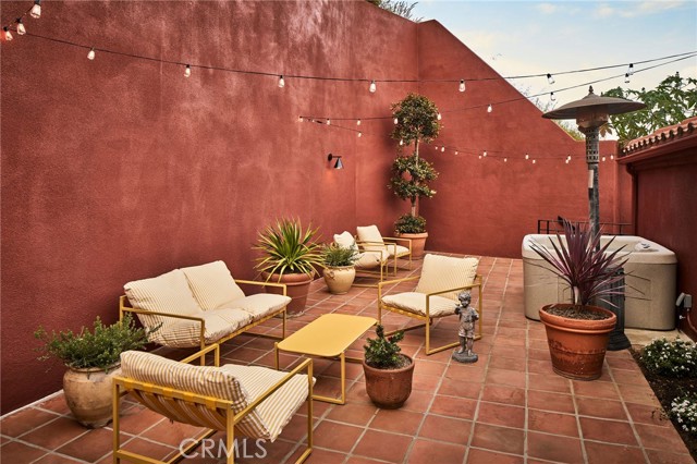 Detail Gallery Image 28 of 30 For 3761 Glenalbyn, Los Angeles,  CA 90065 - 3 Beds | 3 Baths