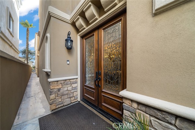 Detail Gallery Image 8 of 56 For 216 10th St, Huntington Beach,  CA 92648 - 4 Beds | 3/2 Baths