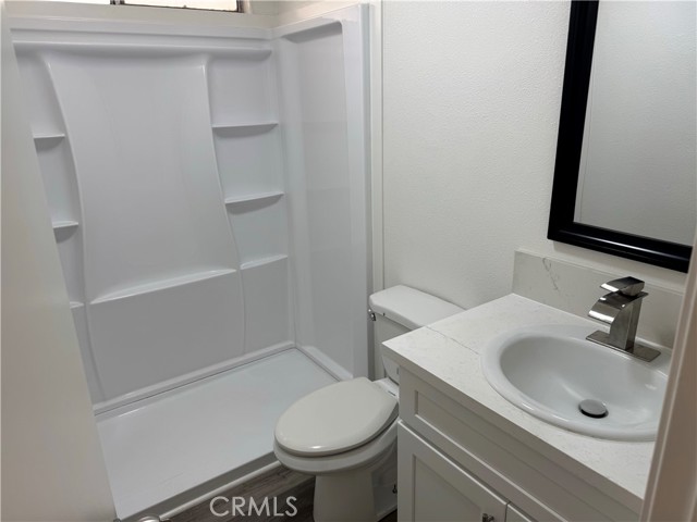 Detail Gallery Image 7 of 16 For 200 W San Bernardino Ave #76,  Rialto,  CA 92376 - 2 Beds | 2 Baths