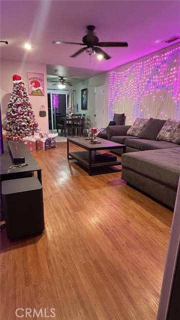 Detail Gallery Image 5 of 10 For 868 S Ironwood, Bloomington,  CA 92316 - 4 Beds | 2 Baths