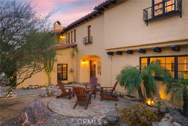 Detail Gallery Image 3 of 63 For 516 E Stocker St, Glendale,  CA 91207 - 4 Beds | 3 Baths