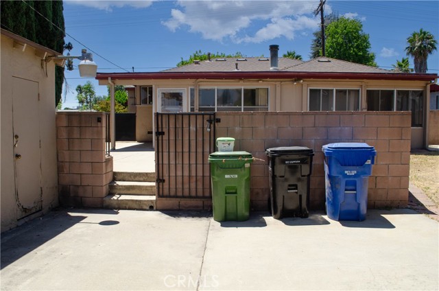 10520 Haskell Avenue, Granada Hills CA: https://media.crmls.org/medias/65880704-6a71-417f-bbb9-df76afedd8f8.jpg