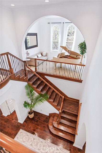 Detail Gallery Image 19 of 40 For 8005 Bell Crest Dr, Los Angeles,  CA 90045 - 6 Beds | 4 Baths