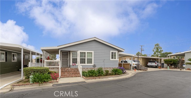 10210 Base Line Road, Rancho Cucamonga CA: https://media.crmls.org/medias/6588a5f1-adf8-46aa-8c13-3de9d8f78aaa.jpg