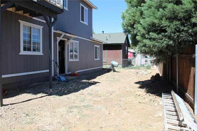 Detail Gallery Image 13 of 13 For 2187 5th Ln, Big Bear City,  CA 92314 - 4 Beds | 3 Baths