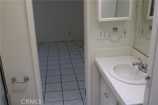 Master bathroom.