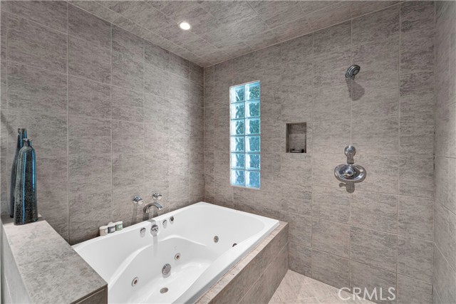 Detail Gallery Image 26 of 60 For 6119 Mary Ellen, Valley Glen,  CA 91401 - 4 Beds | 2 Baths
