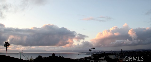 408 Via La Soledad, Redondo Beach CA: https://media.crmls.org/medias/658b47eb-b862-4d38-ae59-27e6575b26ce.jpg