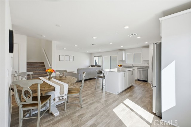 Detail Gallery Image 7 of 72 For 14094 Cordelia, Moreno Valley,  CA 92555 - 4 Beds | 2/1 Baths