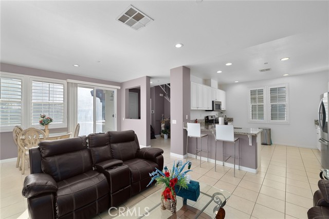 Detail Gallery Image 17 of 40 For 6064 Snapdragon, Corona,  CA 92880 - 4 Beds | 2/1 Baths