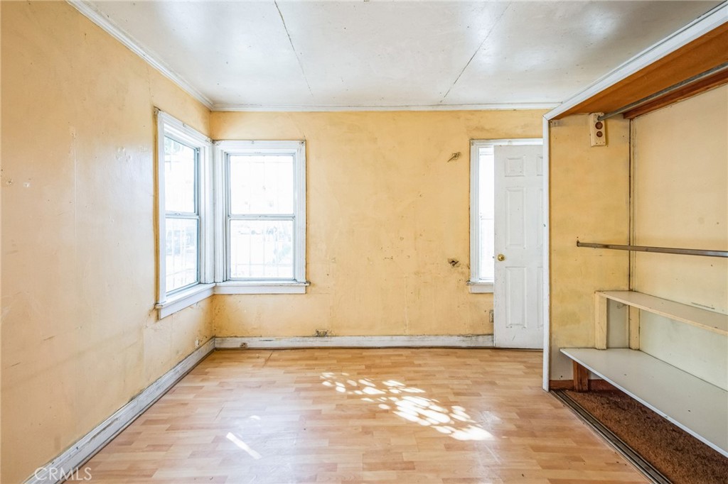https://media.crmls.org/medias/658b845d-f5c3-482f-b784-ed007171b3f3.jpg?preset=X-Large