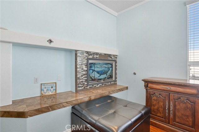 29087 Slumpstone Street, Nuevo CA: https://media.crmls.org/medias/658bb80b-e0fb-4400-a44f-b90904a6cdb8.jpg