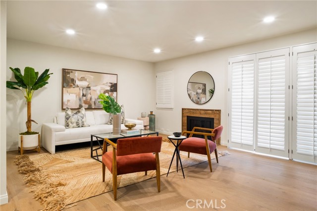 Detail Gallery Image 7 of 39 For 534 S Oak Knoll Ave #103,  Pasadena,  CA 91101 - 2 Beds | 2 Baths
