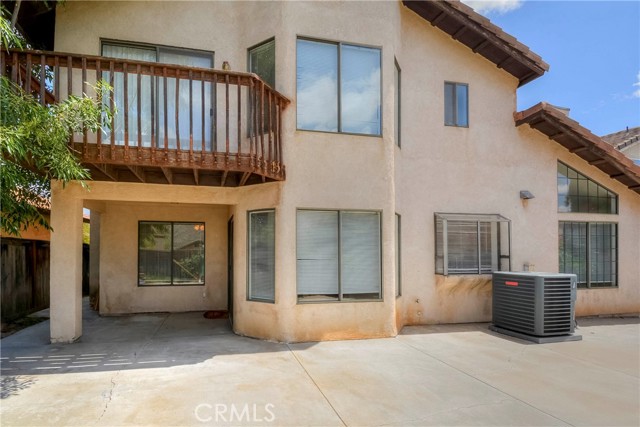 10685 Ridgefield, Moreno Valley CA: https://media.crmls.org/medias/658d5261-1137-4382-b3d5-29326d1c3c85.jpg