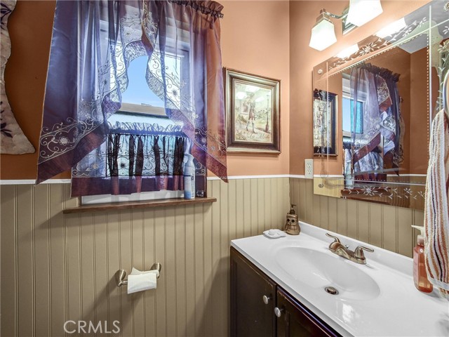 1461 E Grovecenter Street, Covina CA: https://media.crmls.org/medias/658dd7de-4288-40f9-91bf-4868e5fd99b8.jpg