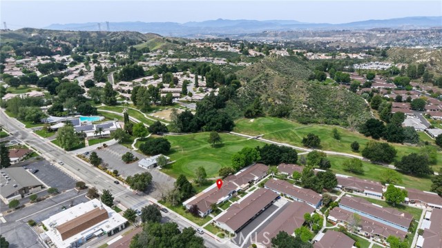 Detail Gallery Image 30 of 47 For 19237 Avenue of the Oaks #B,  Newhall,  CA 91321 - 2 Beds | 1 Baths