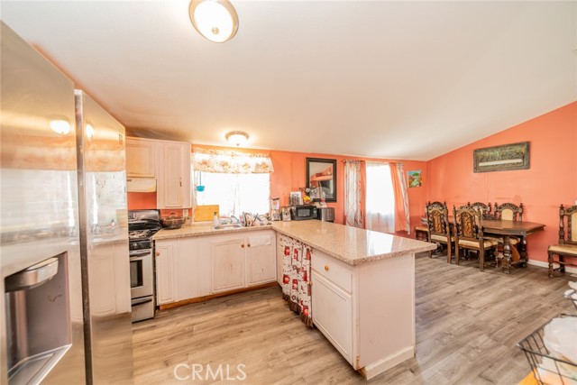 11930 Baldy Mesa Road, Victorville CA: https://media.crmls.org/medias/658e3e95-ee13-49e7-9af4-45fcc55947b1.jpg