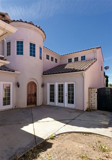 Detail Gallery Image 4 of 45 For 13030 Caspian, Victorville,  CA 92395 - 4 Beds | 3 Baths