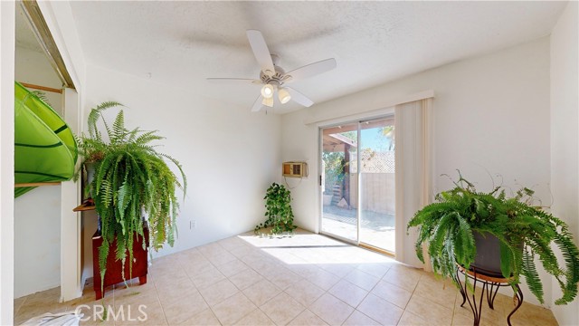 Detail Gallery Image 30 of 71 For 9781 Victor Ave, Hesperia,  CA 92345 - 4 Beds | 2 Baths