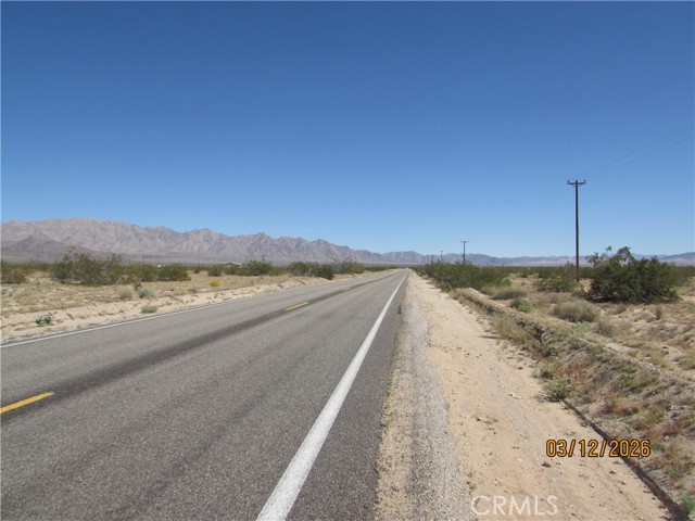 Detail Gallery Image 2 of 9 For 42 Amboy, Twentynine Palms,  CA 92277 - – Beds | – Baths