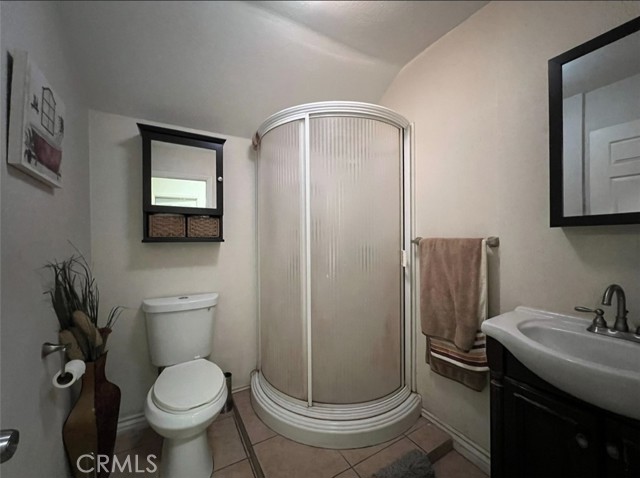 2619 Trinity Street, Los Angeles CA: https://media.crmls.org/medias/65912640-6a9c-4eac-8172-5d8e6c37410a.jpg