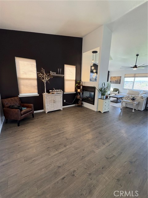 Detail Gallery Image 4 of 27 For 5081 Meadow Lark, Paso Robles,  CA 93446 - 3 Beds | 3/1 Baths