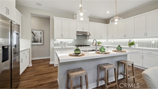 Detail Gallery Image 2 of 28 For 24531 via La Sombrilla, Valencia,  CA 91354 - 2 Beds | 2/1 Baths