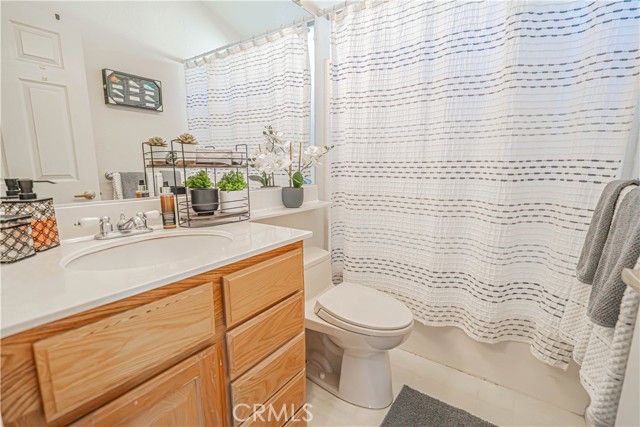 Detail Gallery Image 36 of 74 For 20164 Crestview Dr., Canyon Country,  CA 91351 - 3 Beds | 2 Baths