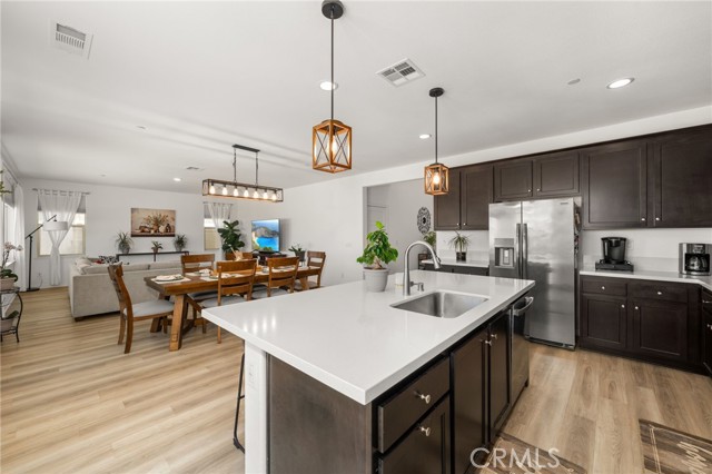 5756 Quicksilver Way, Banning CA: https://media.crmls.org/medias/6594194a-0fa9-4512-8bc2-a6c93f692c81.jpg