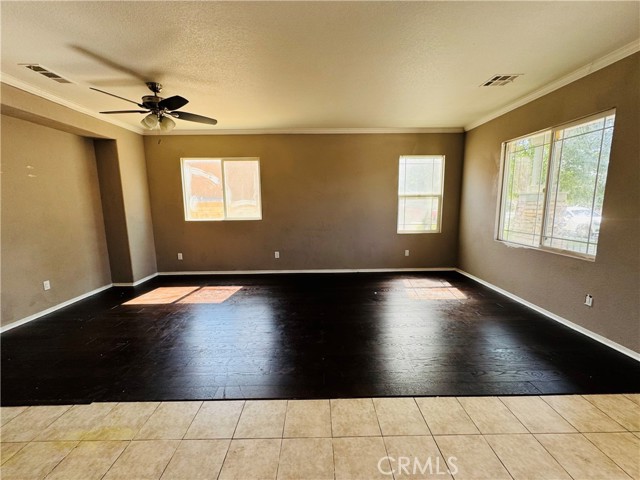 2723 E Avenue J4, Lancaster CA: https://media.crmls.org/medias/65953c2f-f398-487b-98dd-5cb9128e1ad0.jpg