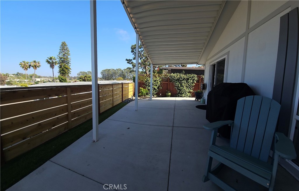 350 El Camino Real - photo 8