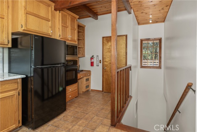 Detail Gallery Image 11 of 63 For 4904 Sierra Pines Dr, Mariposa,  CA 95338 - 3 Beds | 3/1 Baths