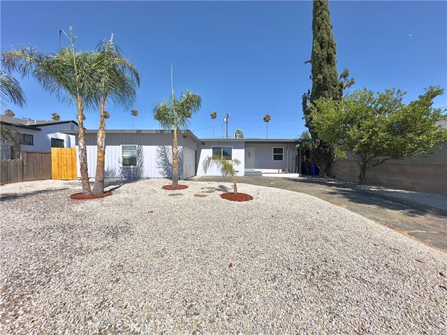 9459 Kaiser Avenue, Fontana CA: https://media.crmls.org/medias/6595c52b-a11a-4aef-a293-e8e91616064d.jpg