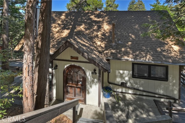 28545 Wabash Drive, Lake Arrowhead CA: https://media.crmls.org/medias/6595e8ac-2e1a-49e9-af42-c25e1280356c.jpg