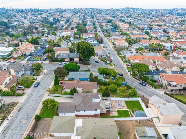 Detail Gallery Image 49 of 51 For 2305 Hill Ln, Redondo Beach,  CA 90278 - 4 Beds | 2/1 Baths