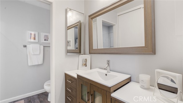 Detail Gallery Image 6 of 31 For 3657 Country Club Dr, Long Beach,  CA 91750 - 2 Beds | 2 Baths