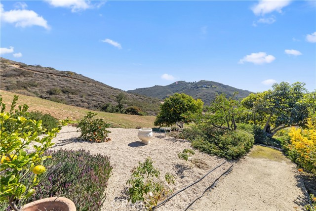 Detail Gallery Image 55 of 70 For 2103 Margarita Glen, Fallbrook,  CA 92028 - 6 Beds | 3/2 Baths