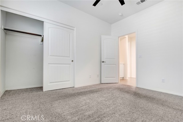 Detail Gallery Image 8 of 21 For 5594 Skimmer Dr, Jurupa Valley,  CA 91752 - 5 Beds | 3 Baths