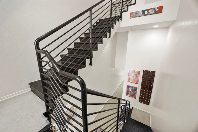 253 N Bush Street, Santa Ana CA: https://media.crmls.org/medias/65980bf7-d1ce-4c71-b8fe-d691746a1496.jpg