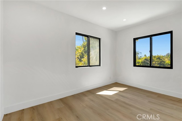 Detail Gallery Image 47 of 72 For 1145 S Longwood, Los Angeles,  CA 90019 - 4 Beds | 3 Baths