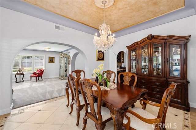 1738 N Ukiah Way, Upland CA: https://media.crmls.org/medias/6598486f-6e9f-48ed-bb5f-3261c580440c.jpg