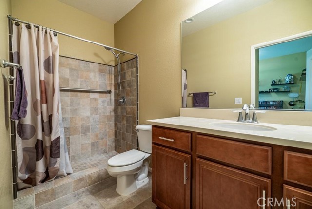 Detail Gallery Image 24 of 34 For 28645 Farrier Dr, Valencia,  CA 91354 - 4 Beds | 3/1 Baths