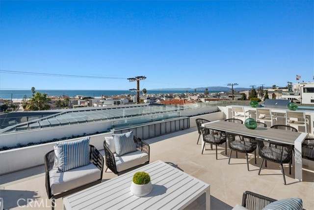 1703 Manhattan Avenue, Hermosa Beach, California 90254, 6 Bedrooms Bedrooms, ,6 BathroomsBathrooms,Residential,For Sale,Manhattan,SB25027848