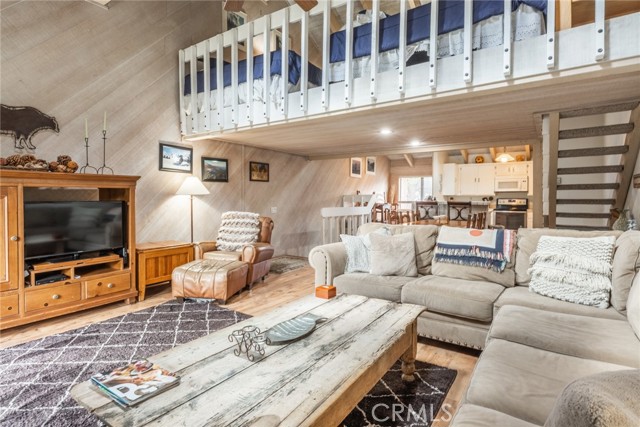 Detail Gallery Image 4 of 41 For 105 Sanctuary #105,  Mammoth Lakes,  CA 93546 - 2 Beds | 2 Baths