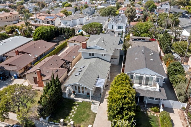 1069 Avenue D, Redondo Beach CA: https://media.crmls.org/medias/65995c42-2d80-45d4-9f95-d1ed9438b574.jpg