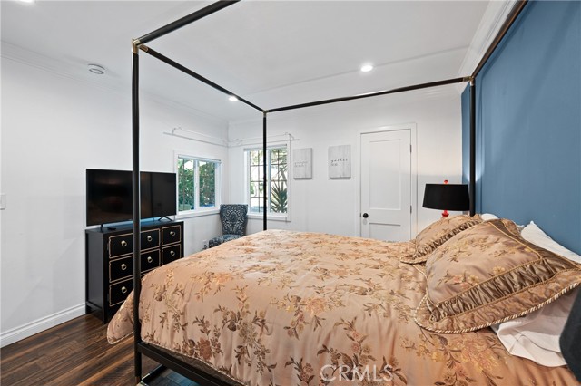 Detail Gallery Image 23 of 35 For 20852 Kittridge, Winnetka,  CA 91306 - 3 Beds | 2 Baths