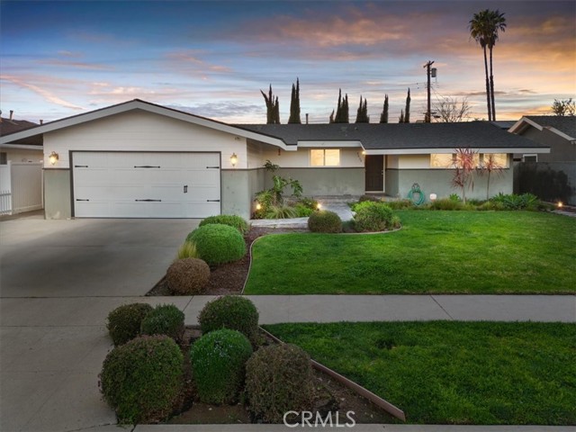 Detail Gallery Image 1 of 1 For 9635 Penfield Ave, Chatsworth,  CA 91311 - 3 Beds | 2 Baths